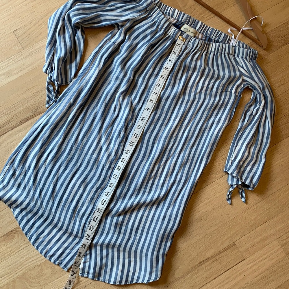 Cloth & Stone NWT - read description re: snag